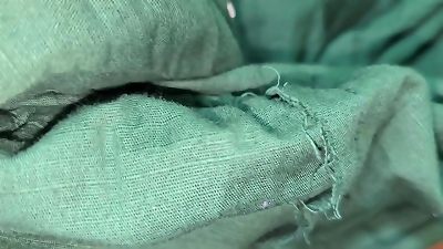 Desi Stepmom Doing bum Twerk show Infront Of Her Stepson