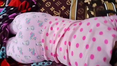 Incredible, I fill my stepdaughter's face with jizm while she is resting: since she doesn't feel anything, I drill her like never before and pack her face with my sizzling milk